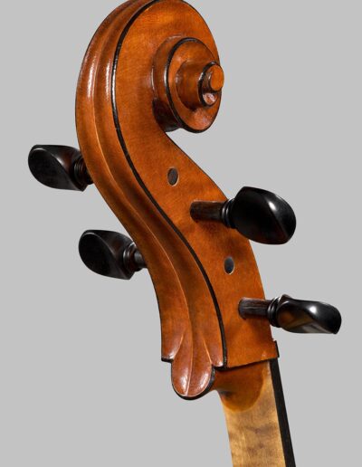 Violin maker Cremona - cello GB Guadagnini - 2022